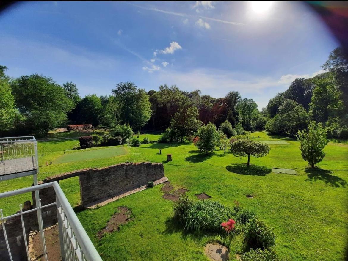 Hotel Gut Landscheid Burscheid Esterno foto