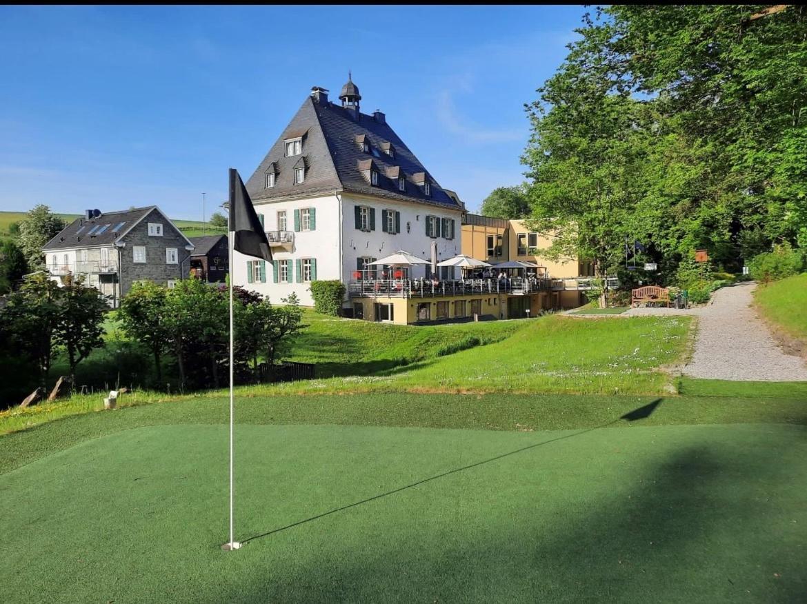 Hotel Gut Landscheid Burscheid Esterno foto