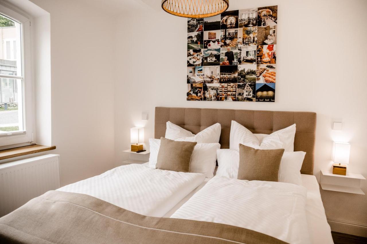 Hotel Gut Landscheid Burscheid Esterno foto